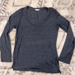 V-neck Long Sleeve T-shirt